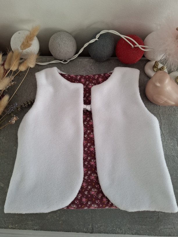 Gilet fleurs framboise